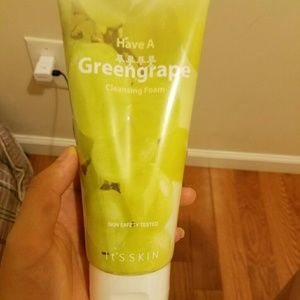It's skin foaming cleanser